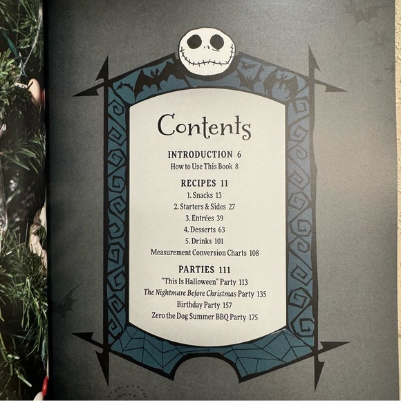 New The Nightmare Before Christmas: The Official Cookbook & Entertaining Guide - Picture 5 of 7